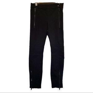 Zara pants black in colour zipper detail at legs